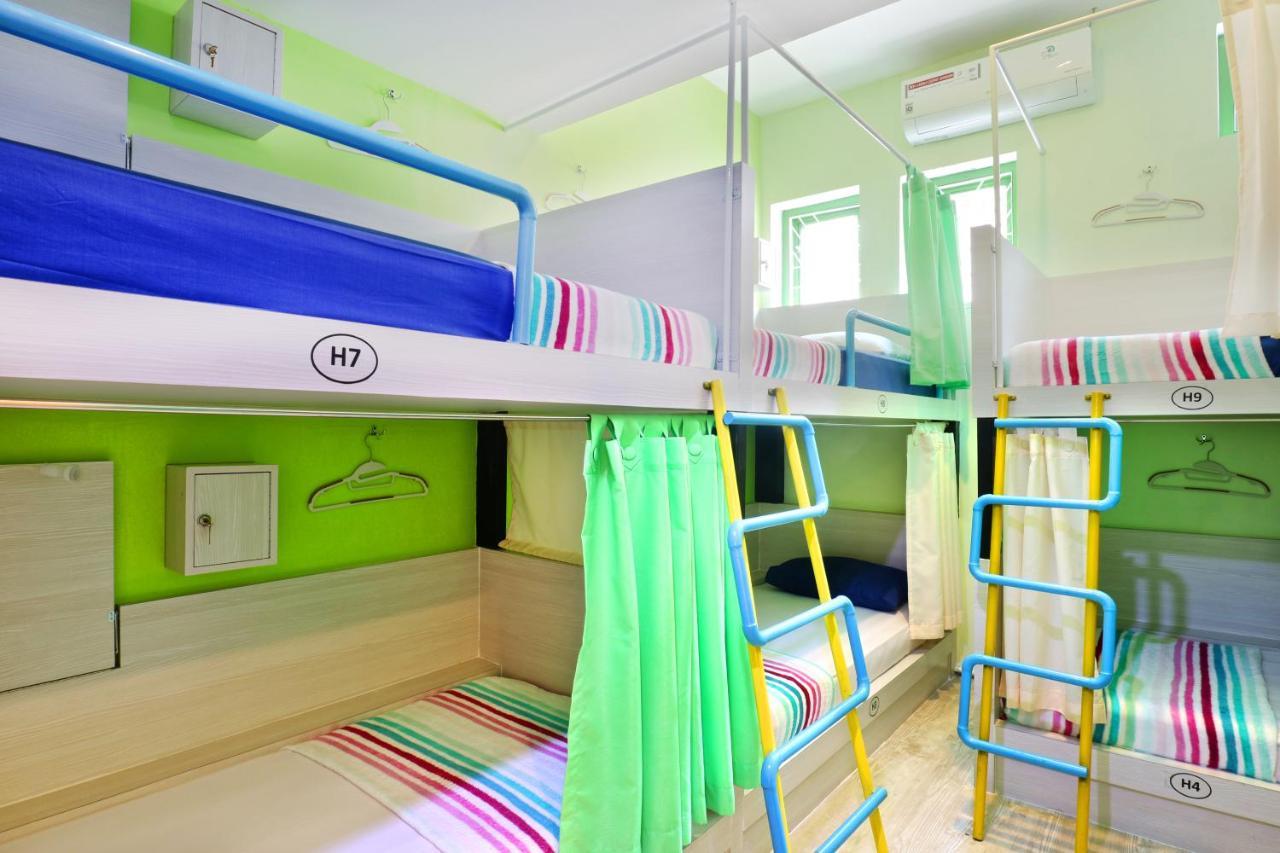 Albergue Mel'S Dorm Yakarta Exterior foto