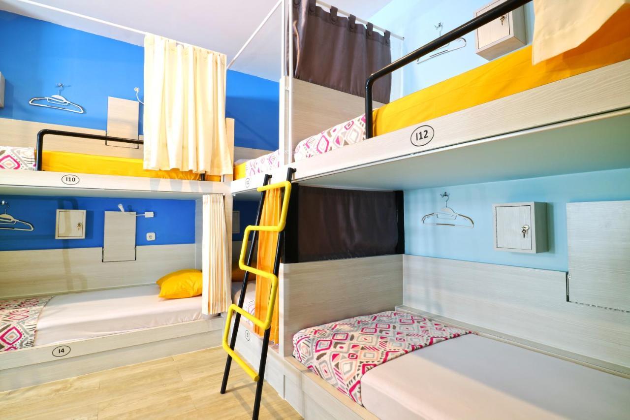 Albergue Mel'S Dorm Yakarta Exterior foto